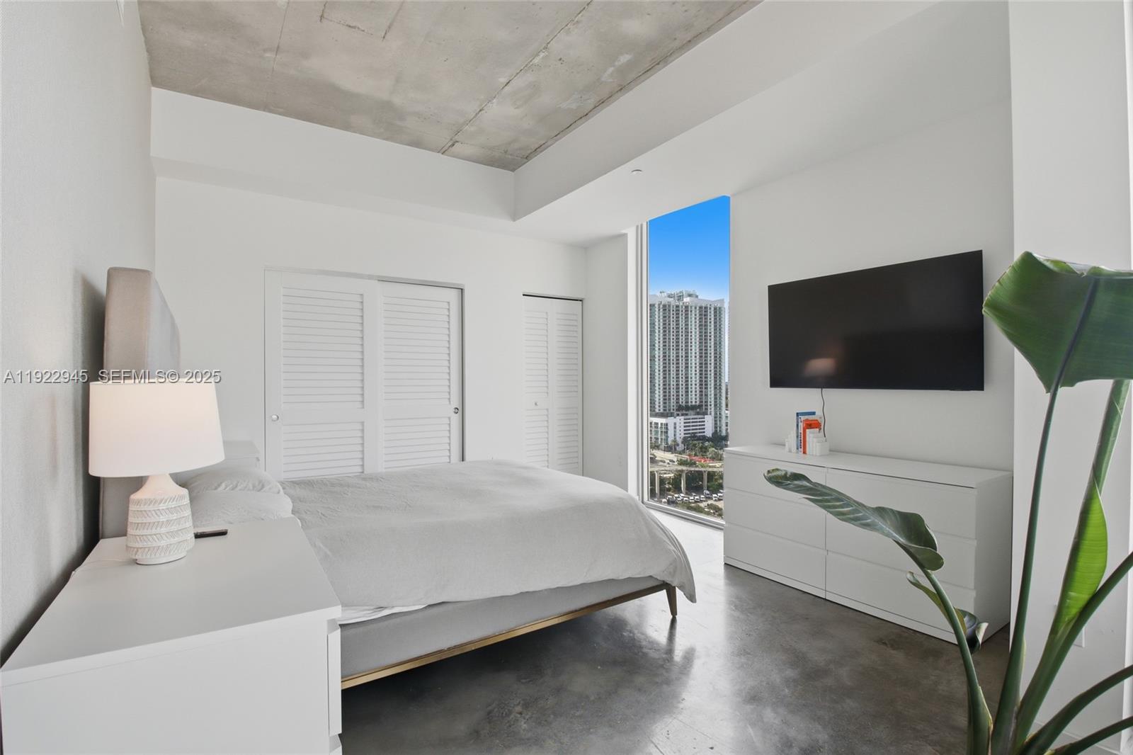 151 SE 1st St # 1810