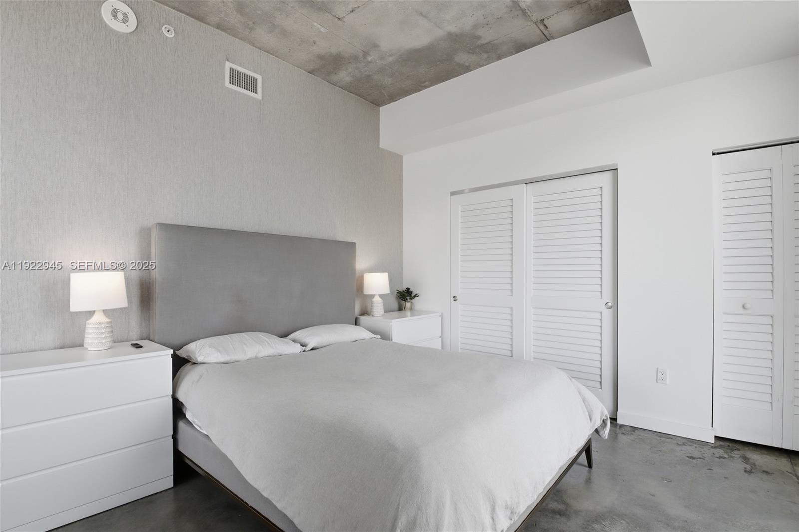 151 SE 1st St # 1810