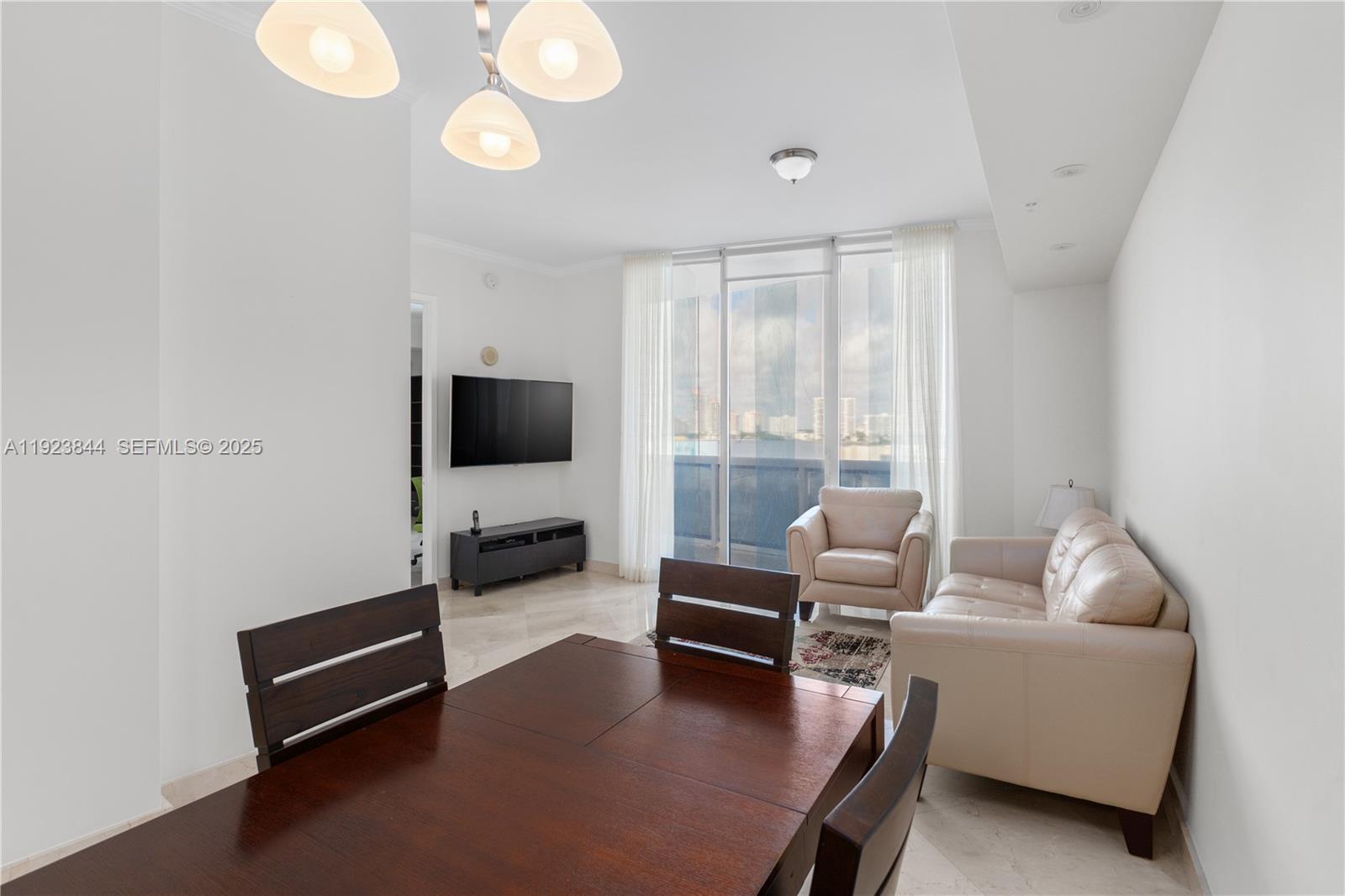 18101 Collins Ave # 906