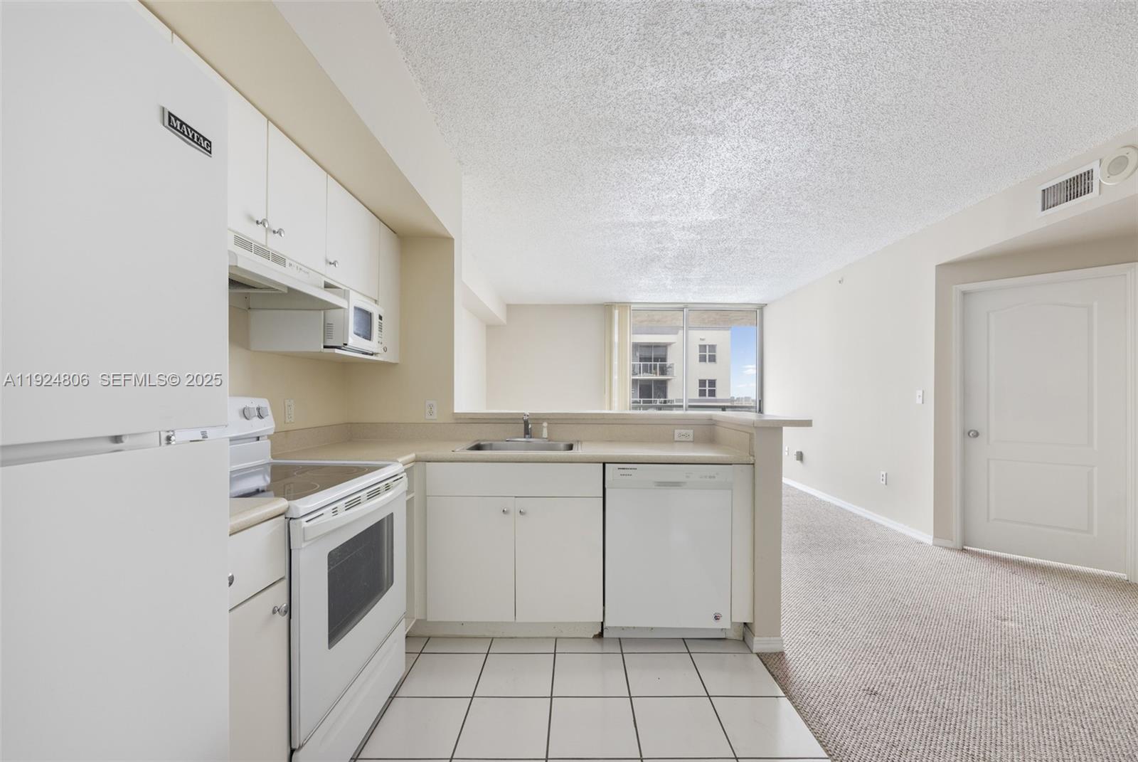 5085 NW 7th St Unit: PH12