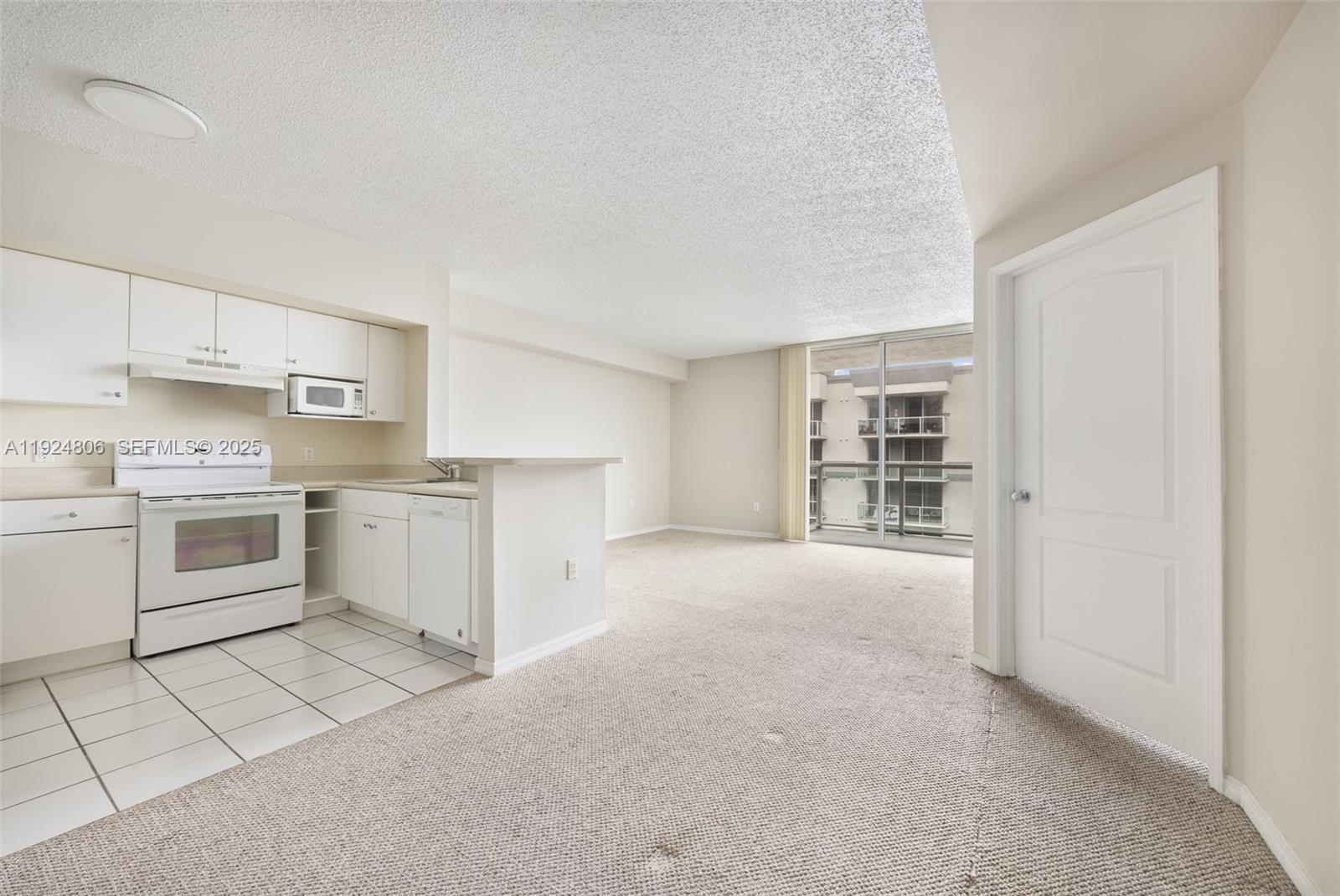 5085 NW 7th St Unit: PH12