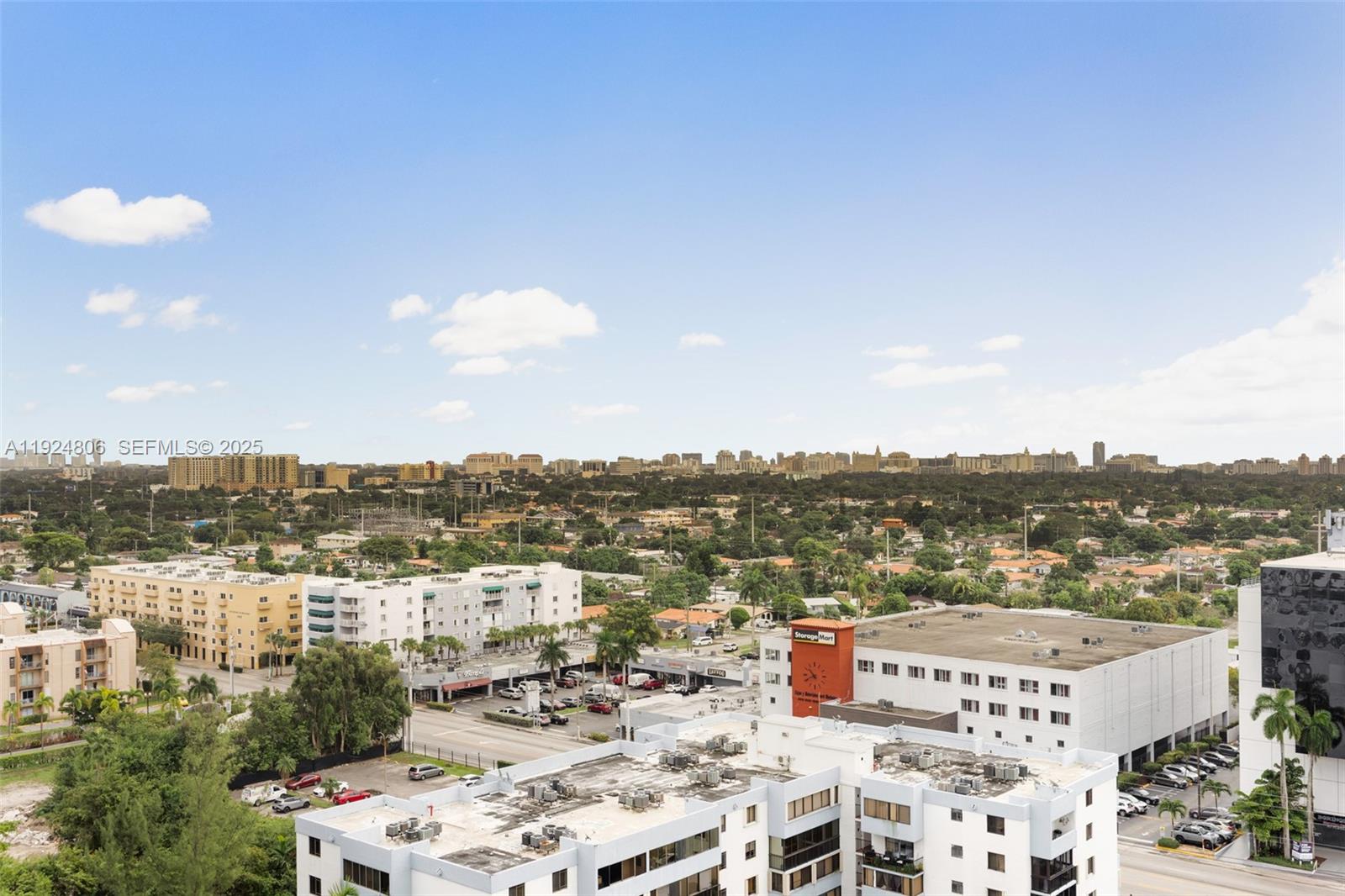 5085 NW 7th St Unit: PH12