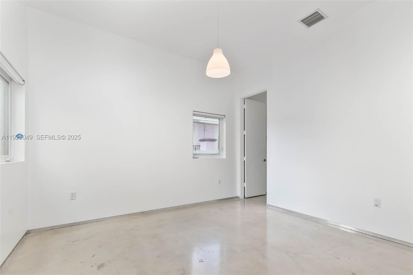 3660 SW 24th Ter # 3660