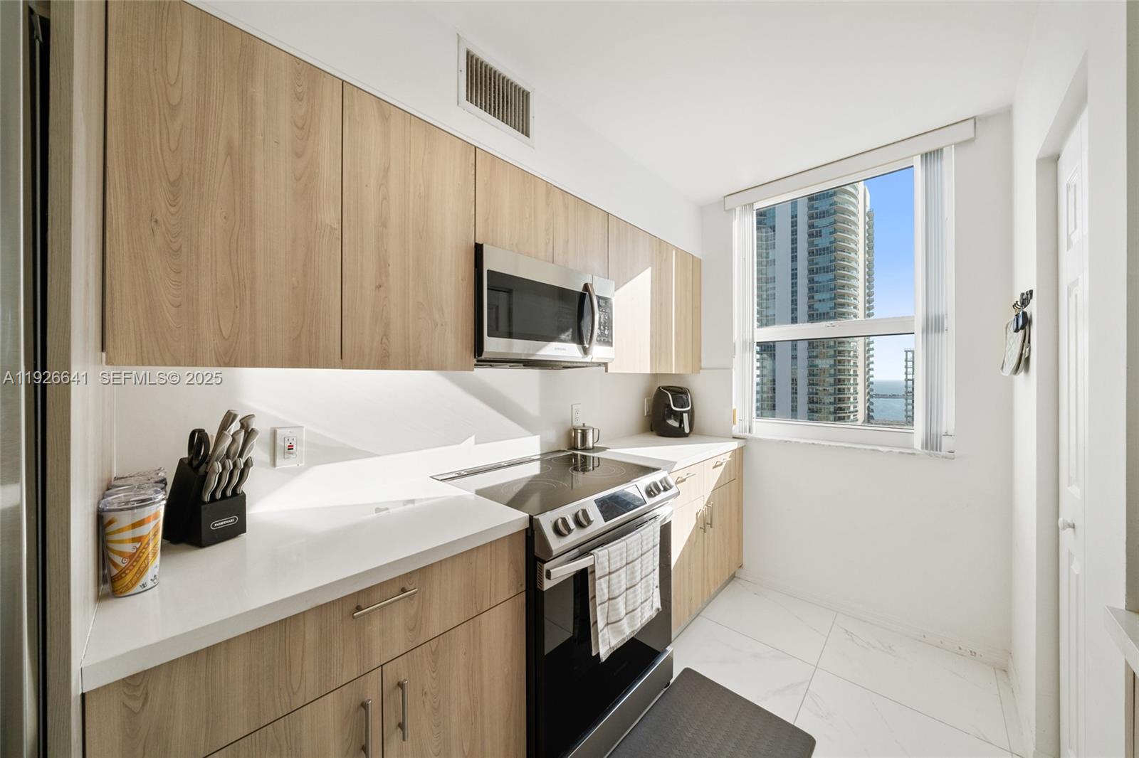 1155 Brickell Bay Dr # 2501