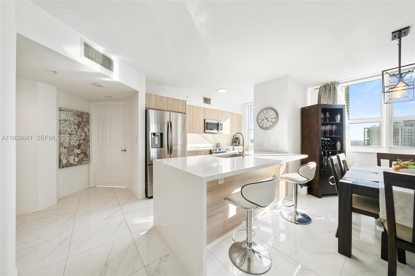 1155 Brickell Bay Dr # 2501