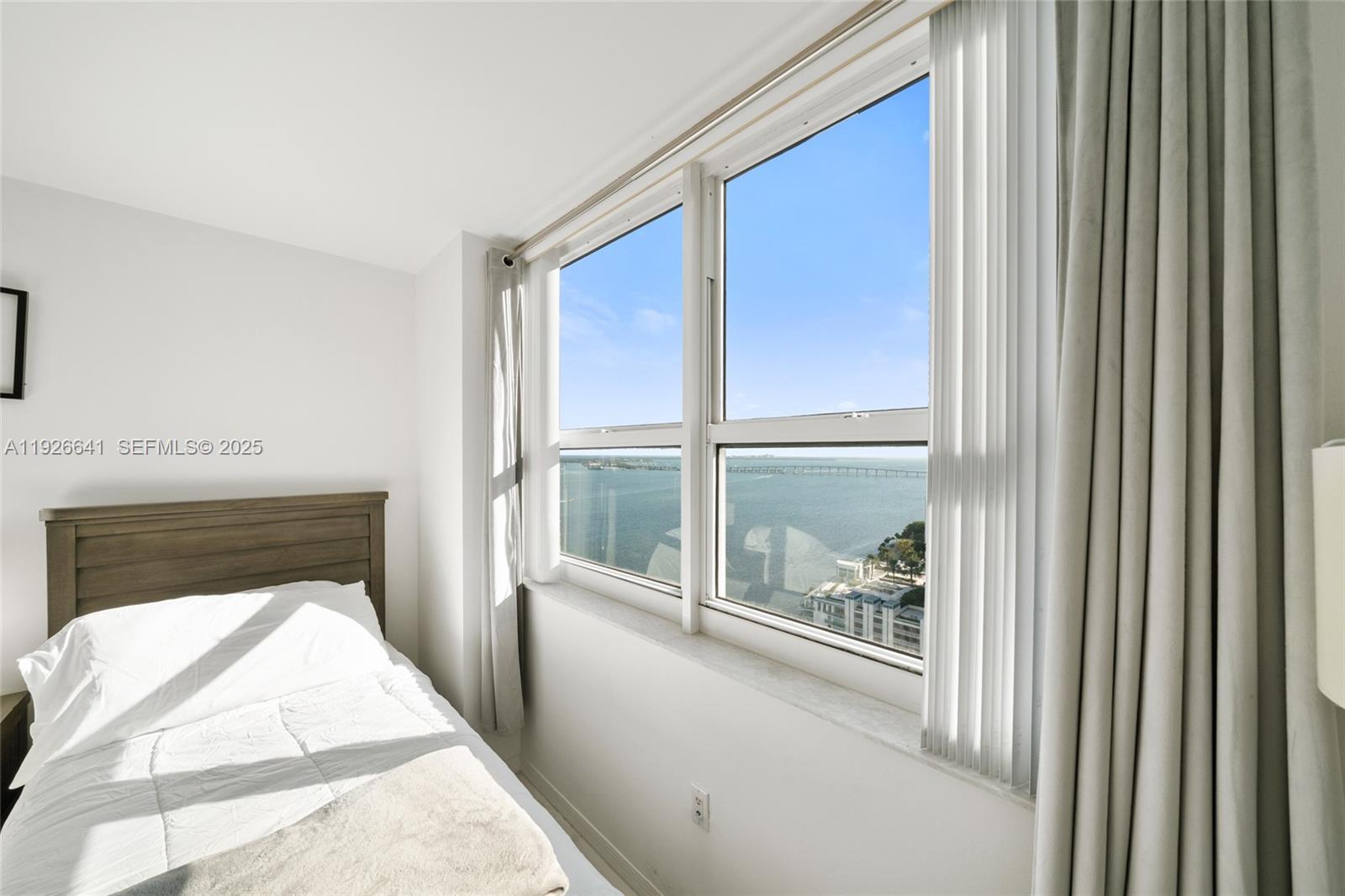 1155 Brickell Bay Dr # 2501