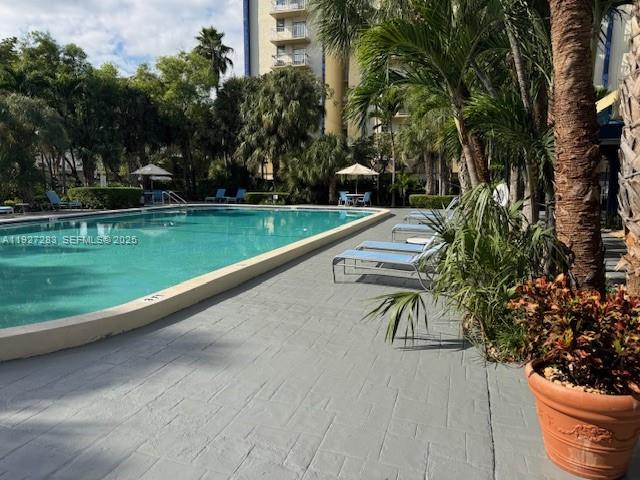 4550 NW 9th St # 416E