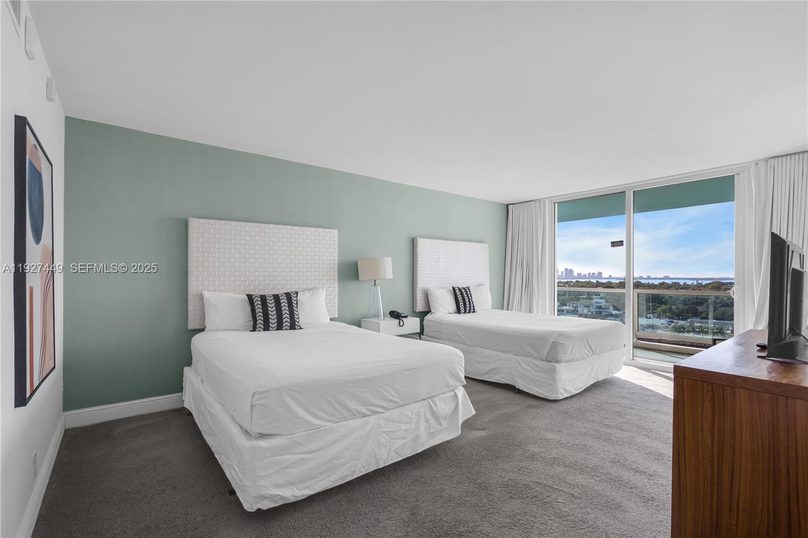 5101 Collins Ave # 12R