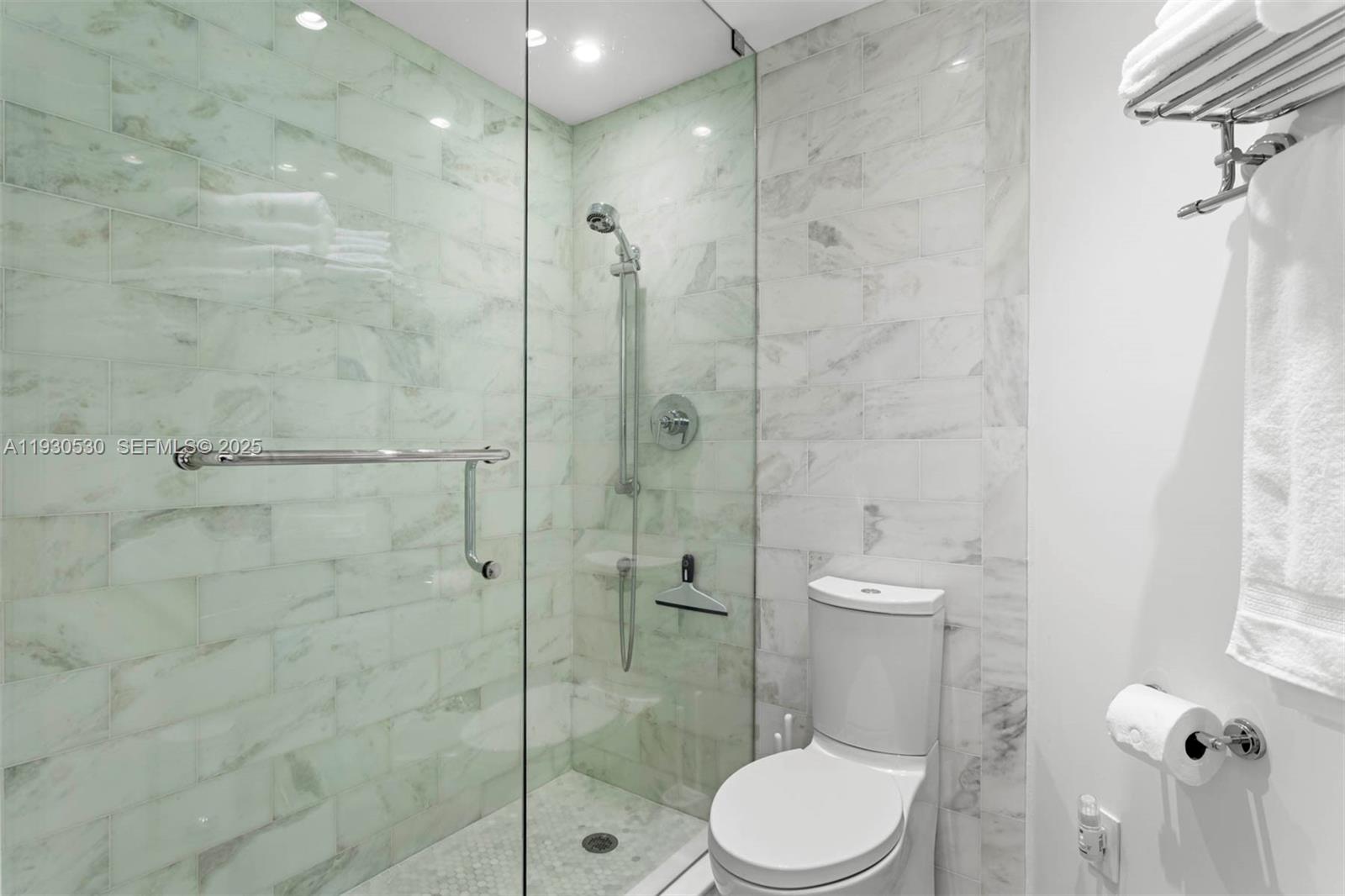 888 Brickell Key Dr # 2606