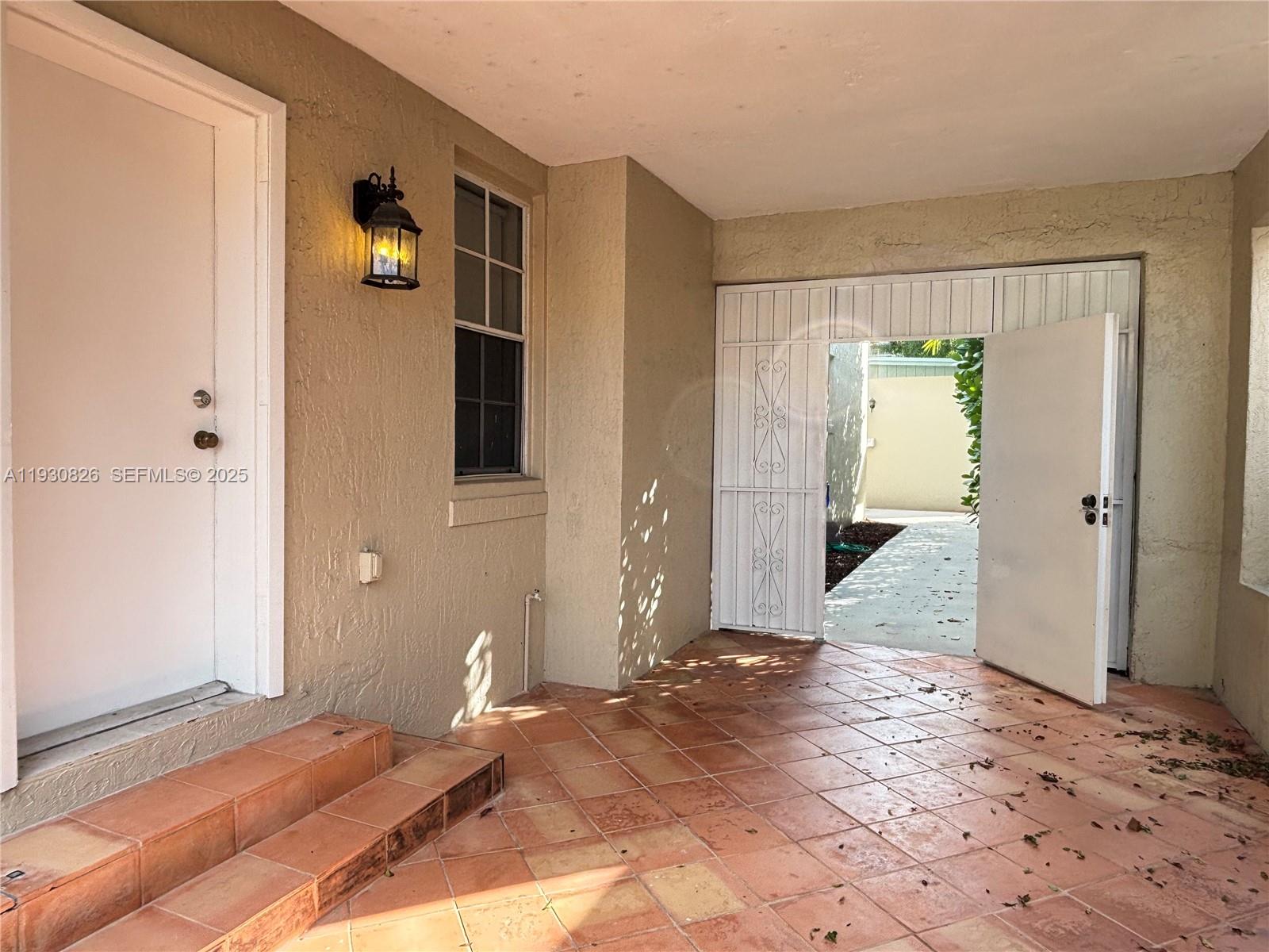 1654 SW 14th Ter # 1