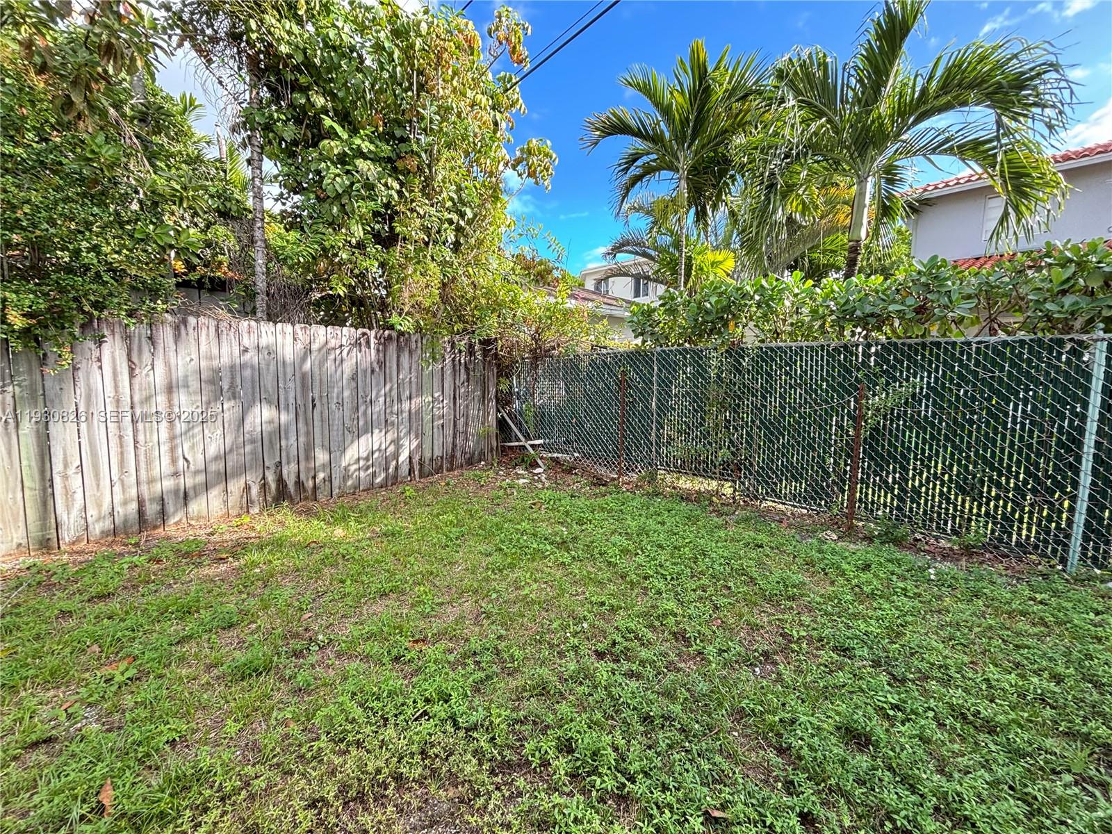 1654 SW 14th Ter # 1