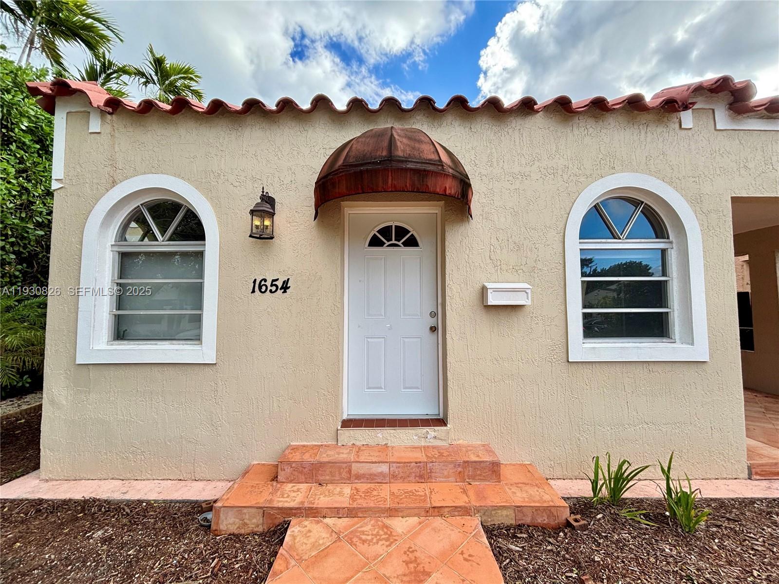 1654 SW 14th Ter # 1