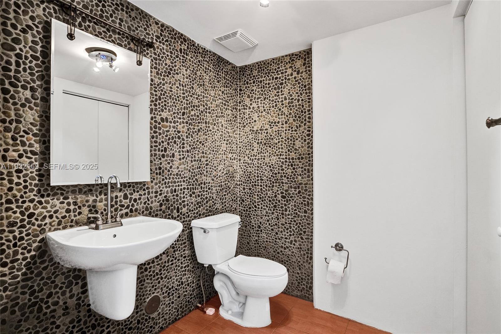 690 SW 1st Ct # 1213