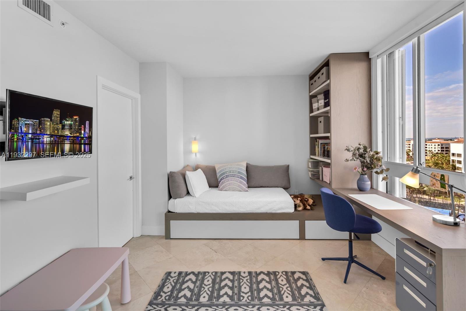 781 Crandon Blvd # 801