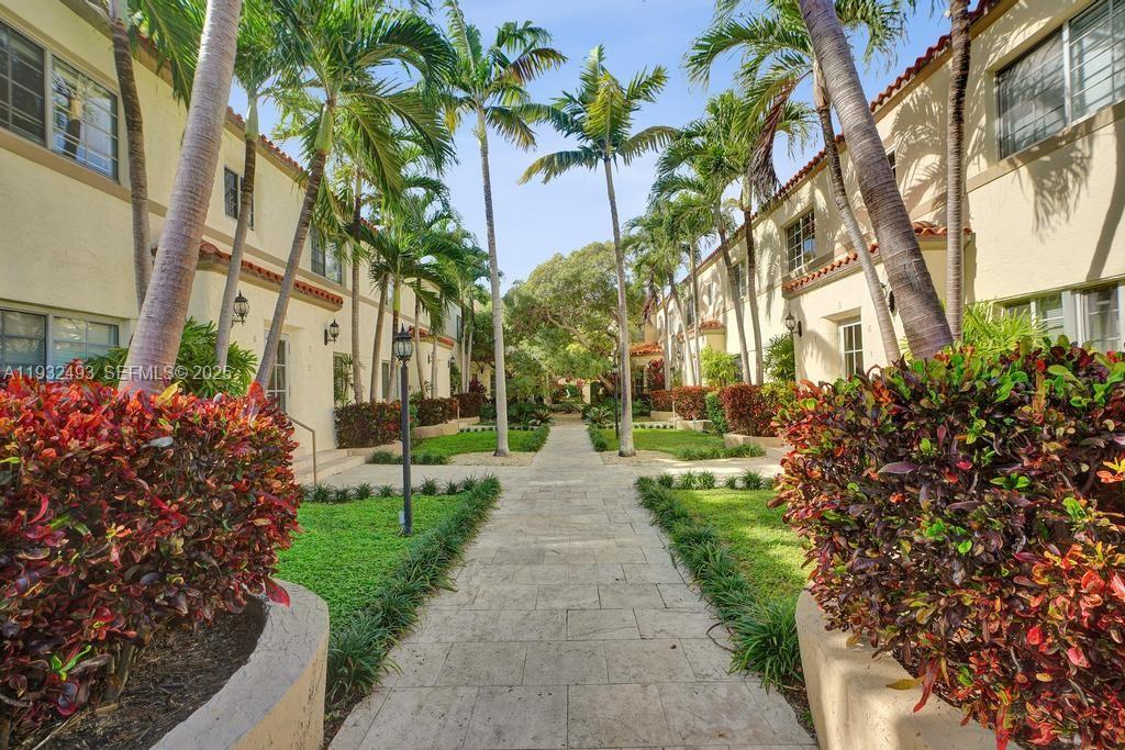 1512 Pennsylvania Ave # 2C