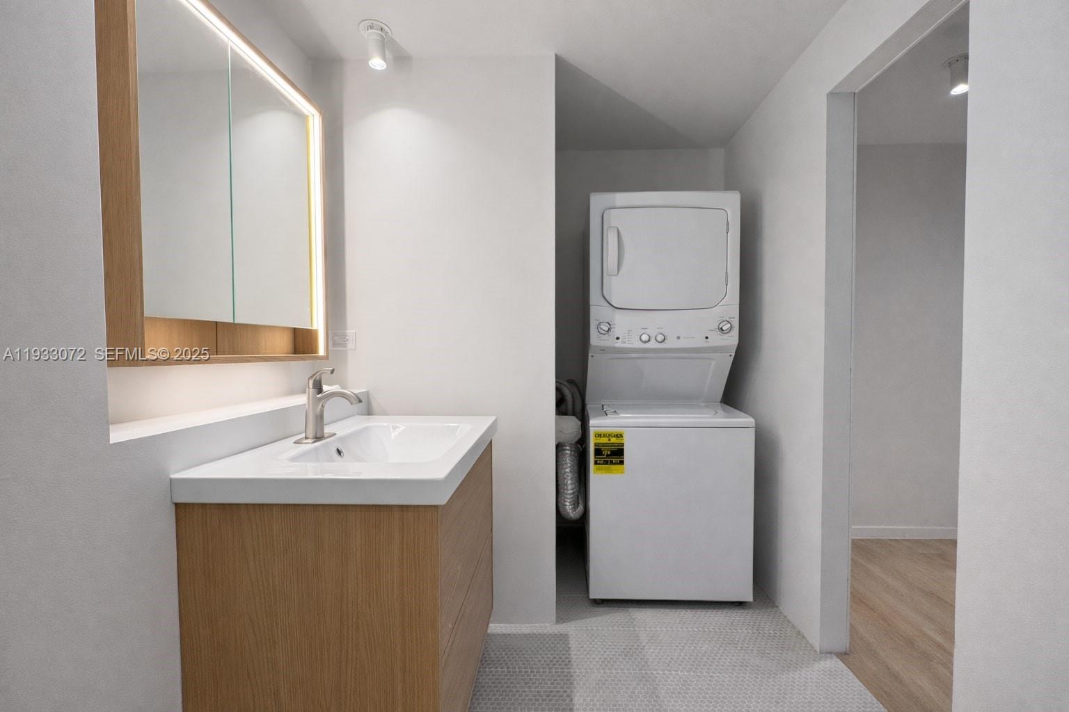 1840 Jefferson Ave # 302