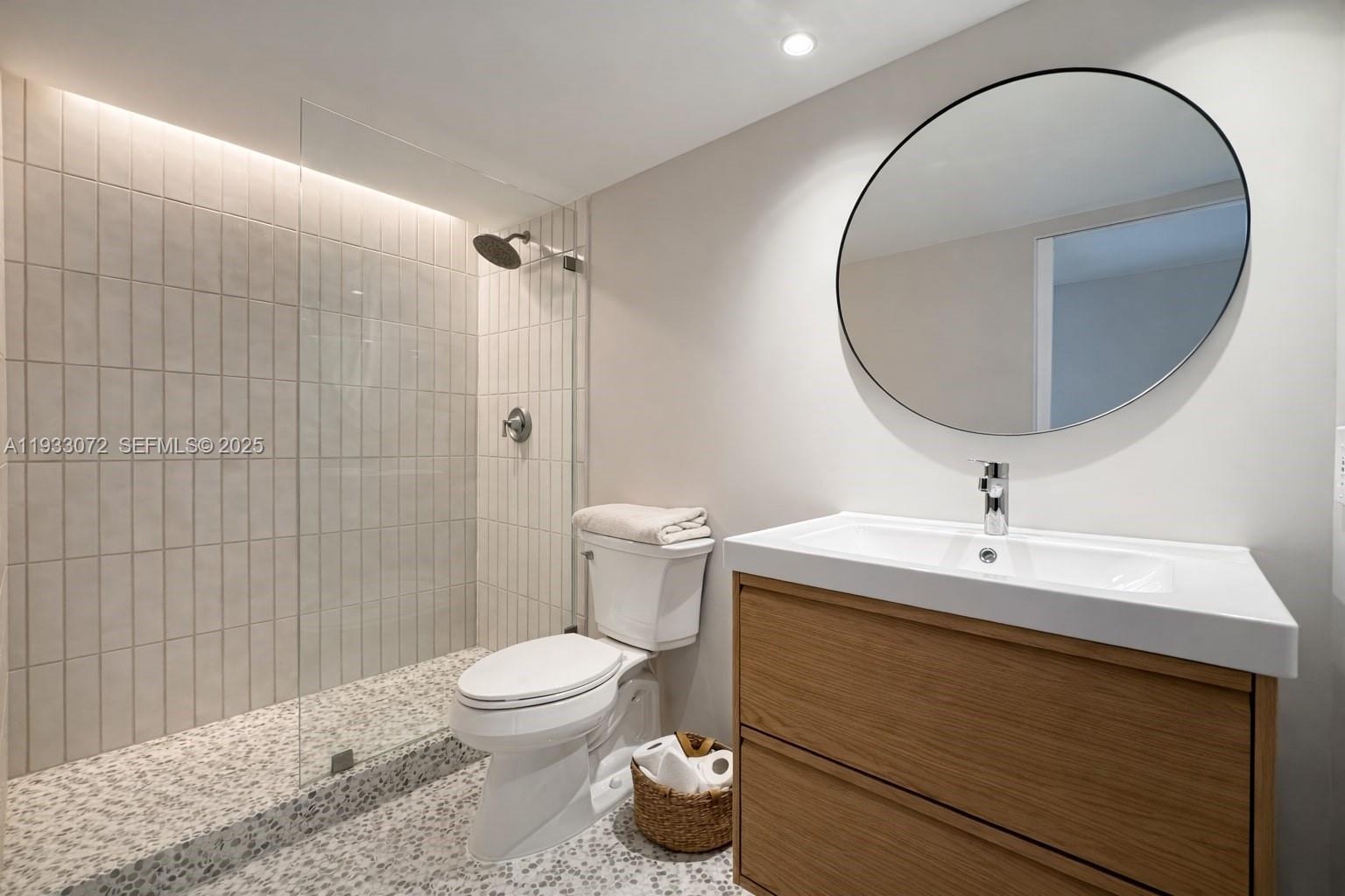 1840 Jefferson Ave # 302