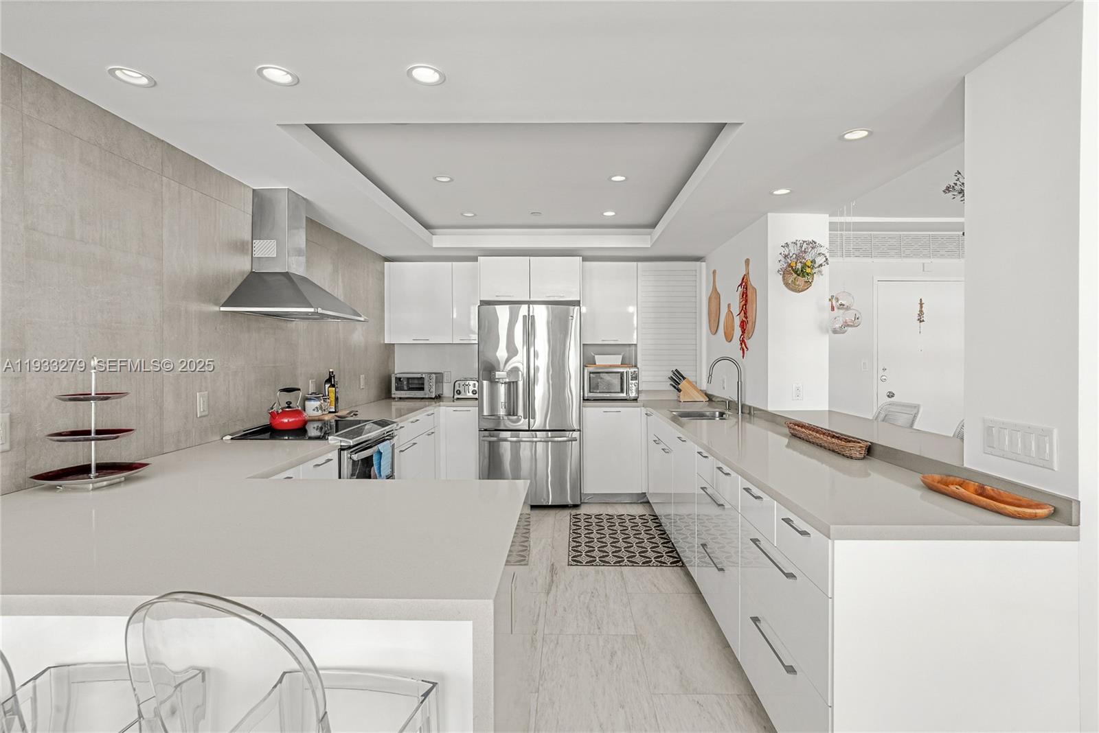 5055 Collins Ave # 11C