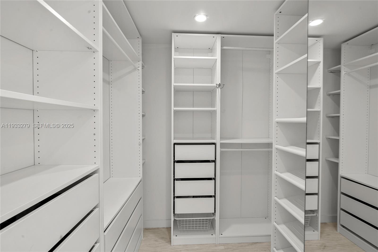 5055 Collins Ave # 11C