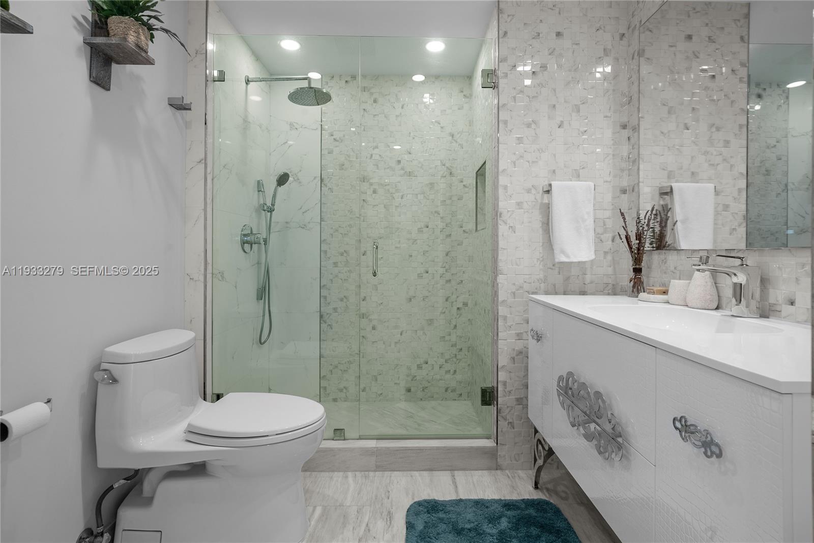 5055 Collins Ave # 11C