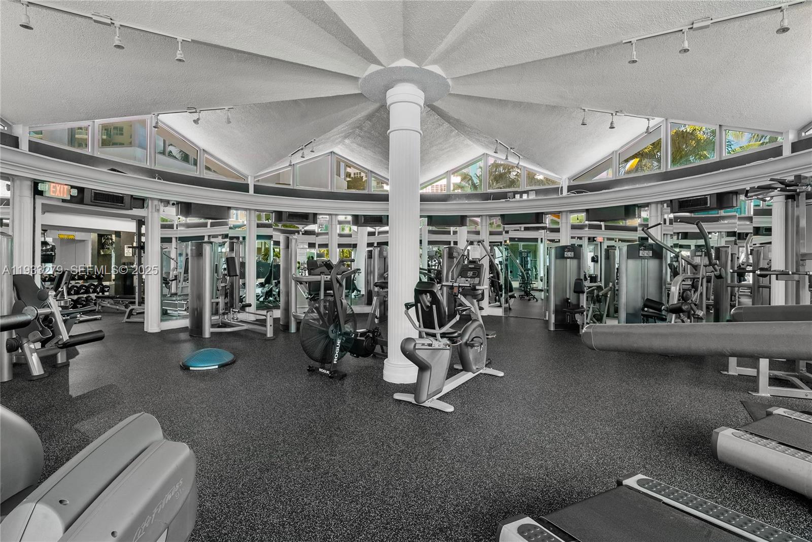 5055 Collins Ave # 11C