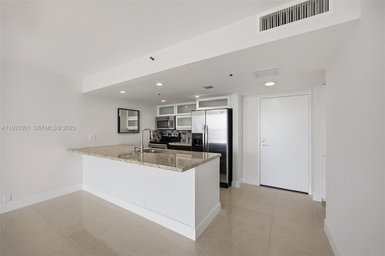 7601 E Treasure Dr # 1119