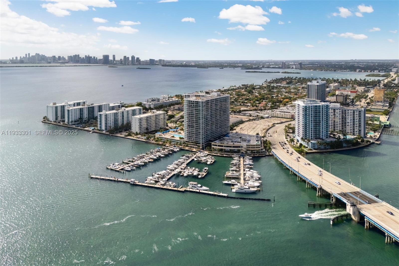 7601 E Treasure Dr # 1119