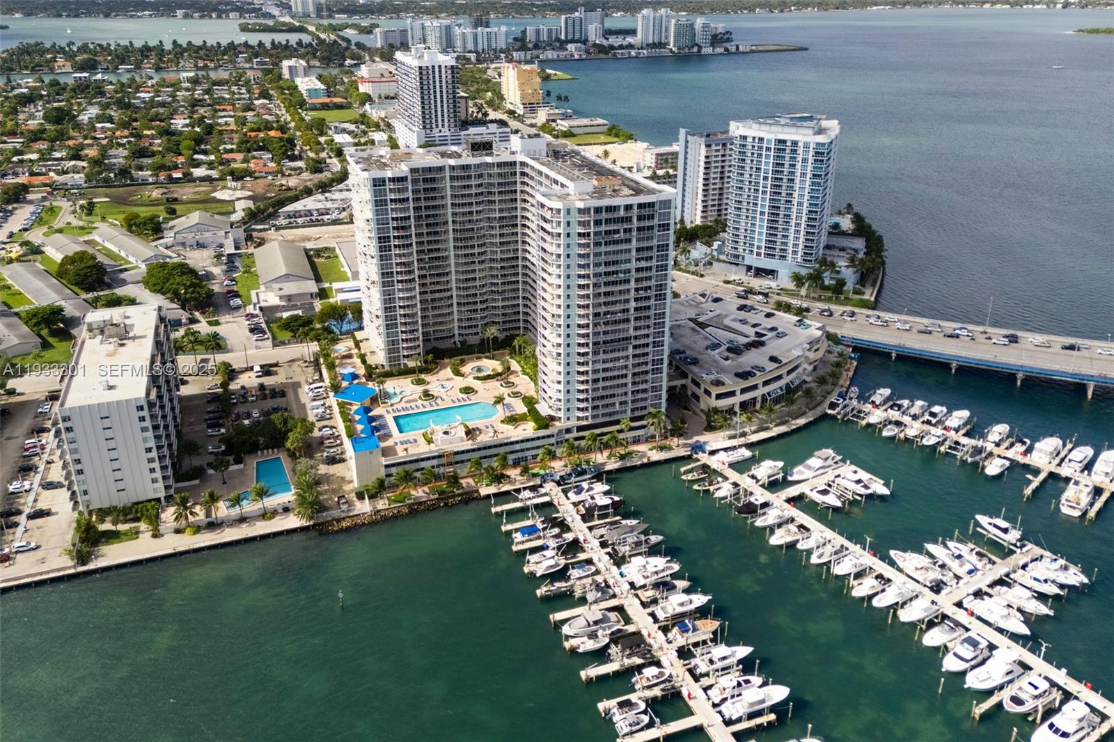 7601 E Treasure Dr # 1119