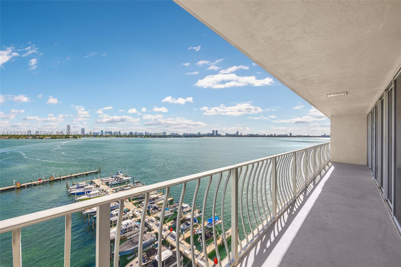 7601 E Treasure Dr # 1119