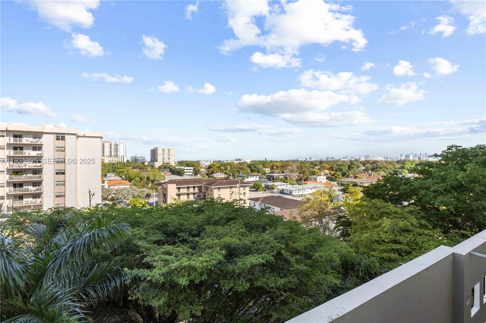 50 Menores Ave # 522