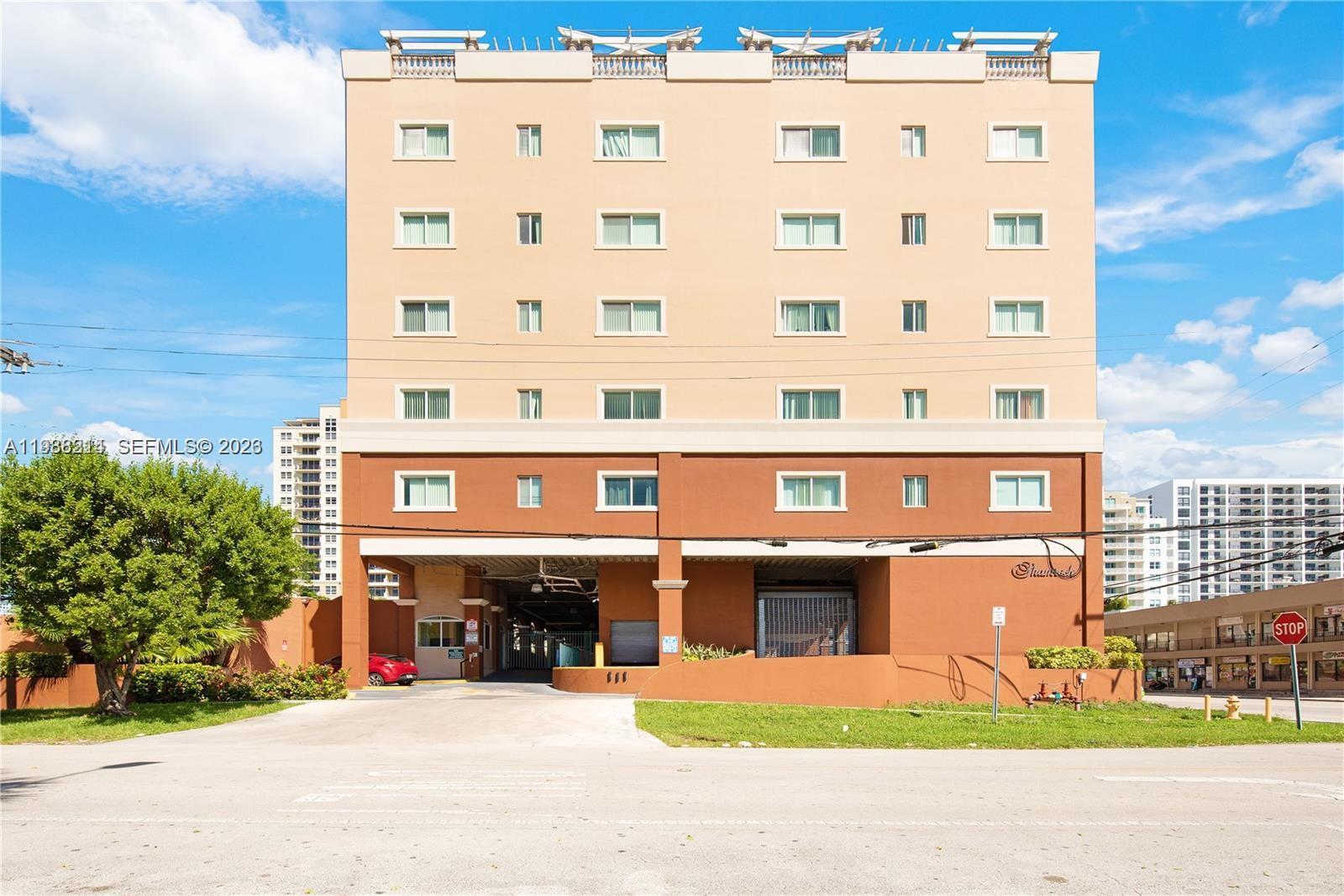 2280 SW 32nd Ave # 315