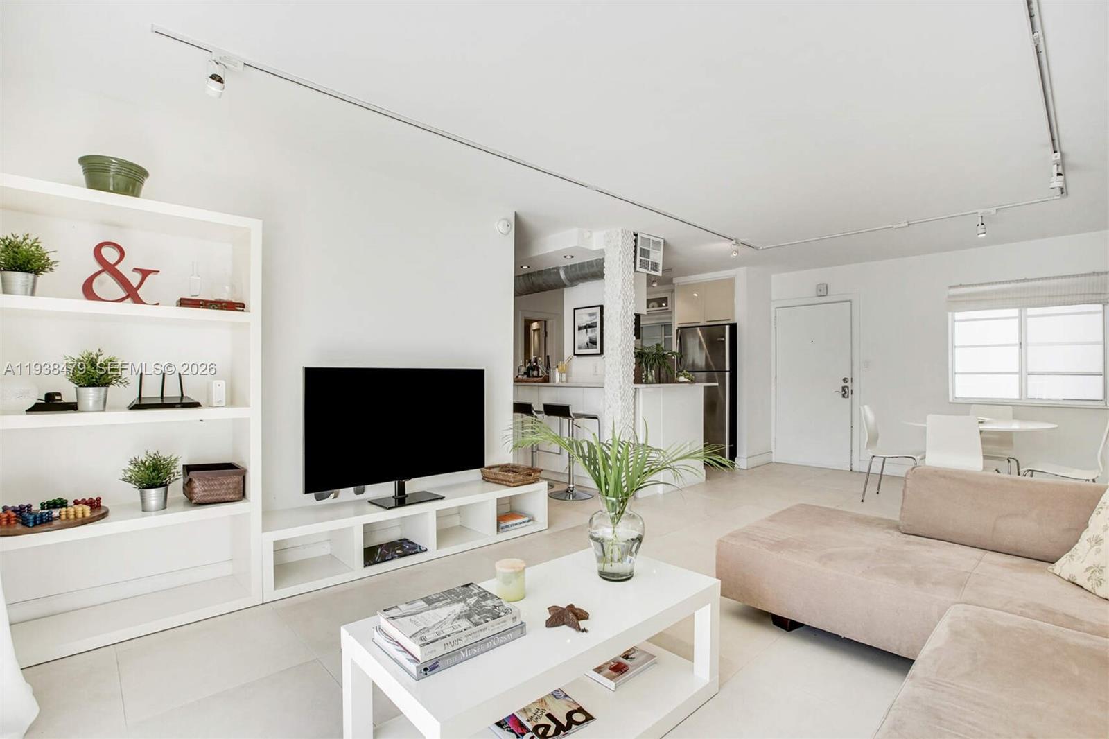 201 Jefferson Ave # 2E