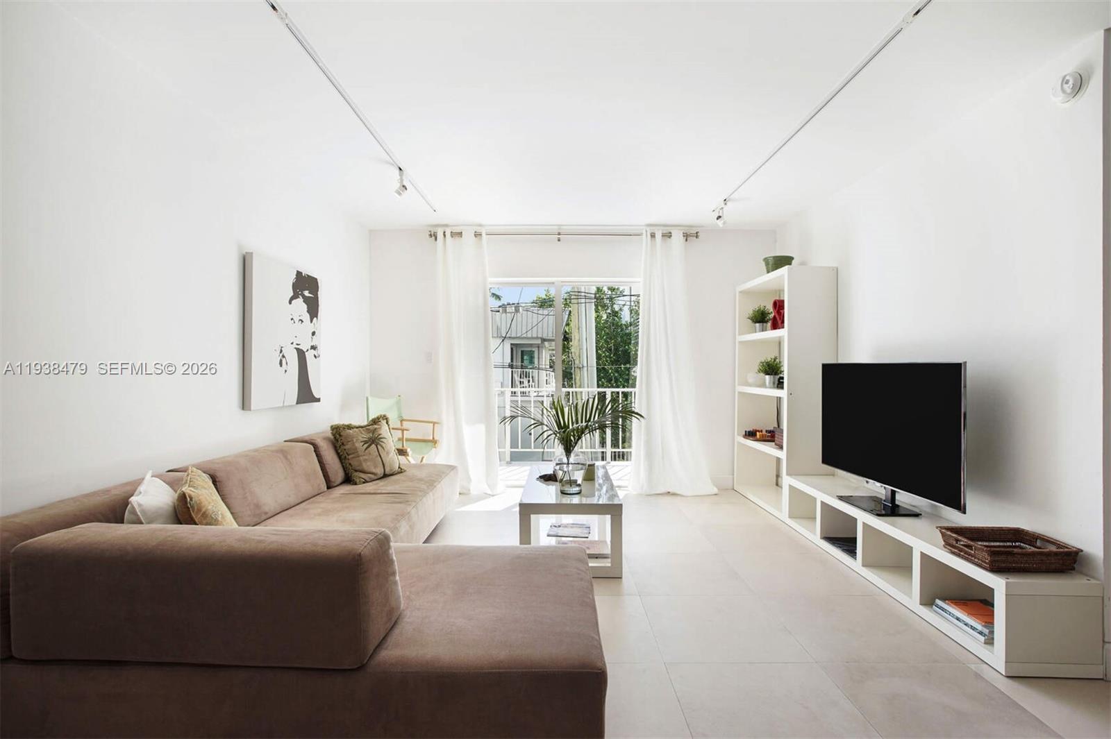 201 Jefferson Ave # 2E