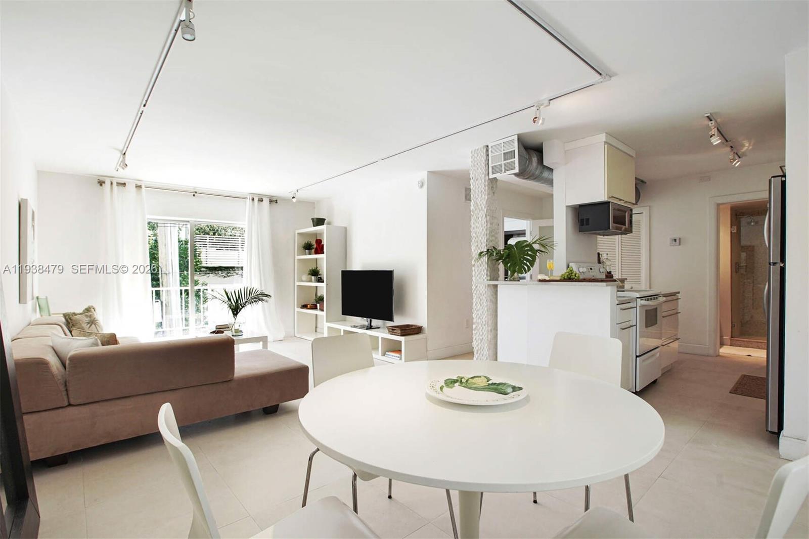 201 Jefferson Ave # 2E