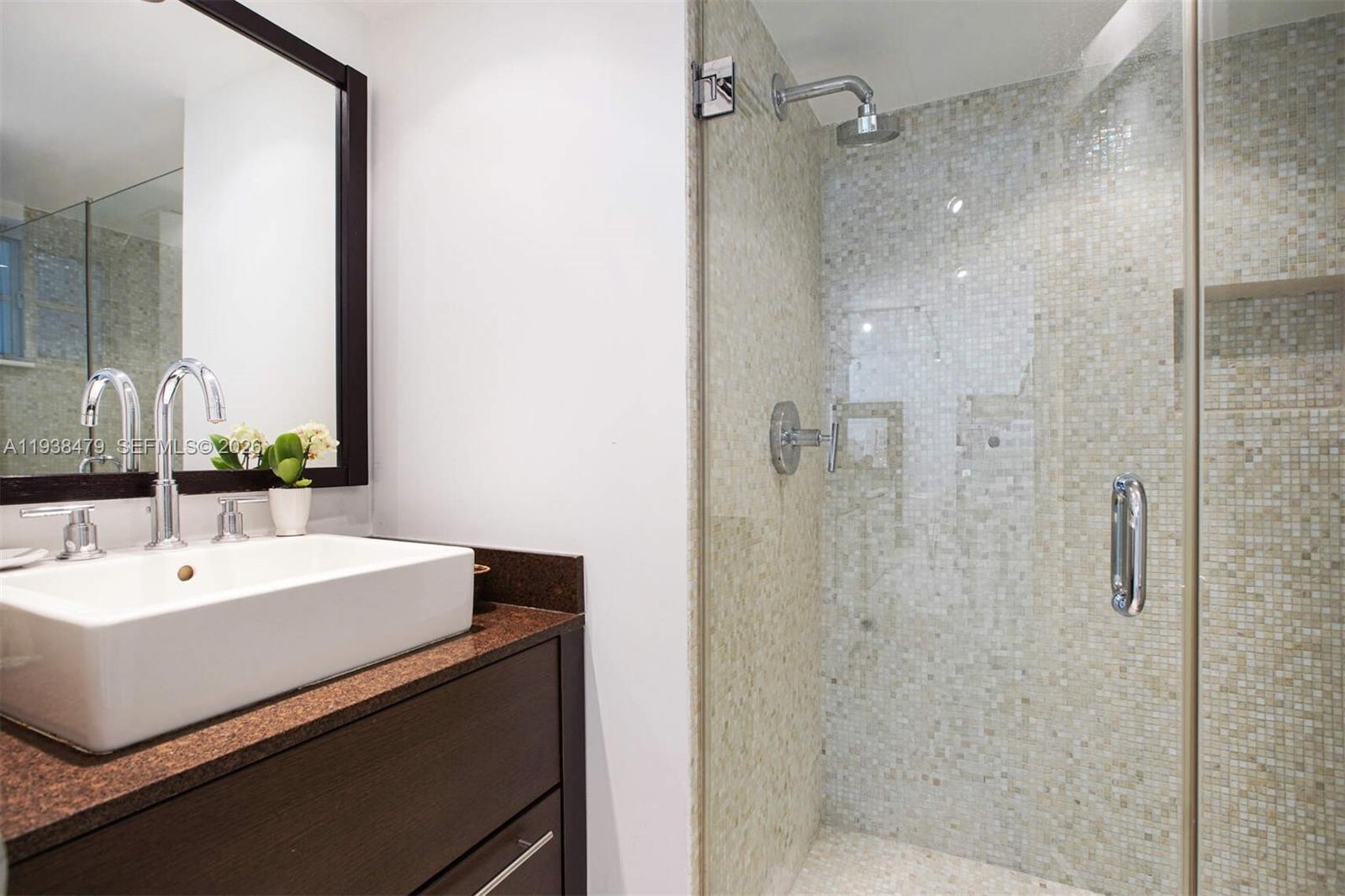 201 Jefferson Ave # 2E