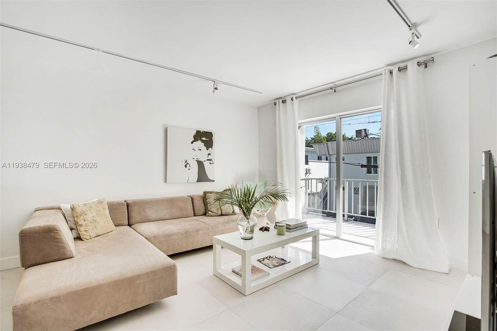 201 Jefferson Ave # 2E