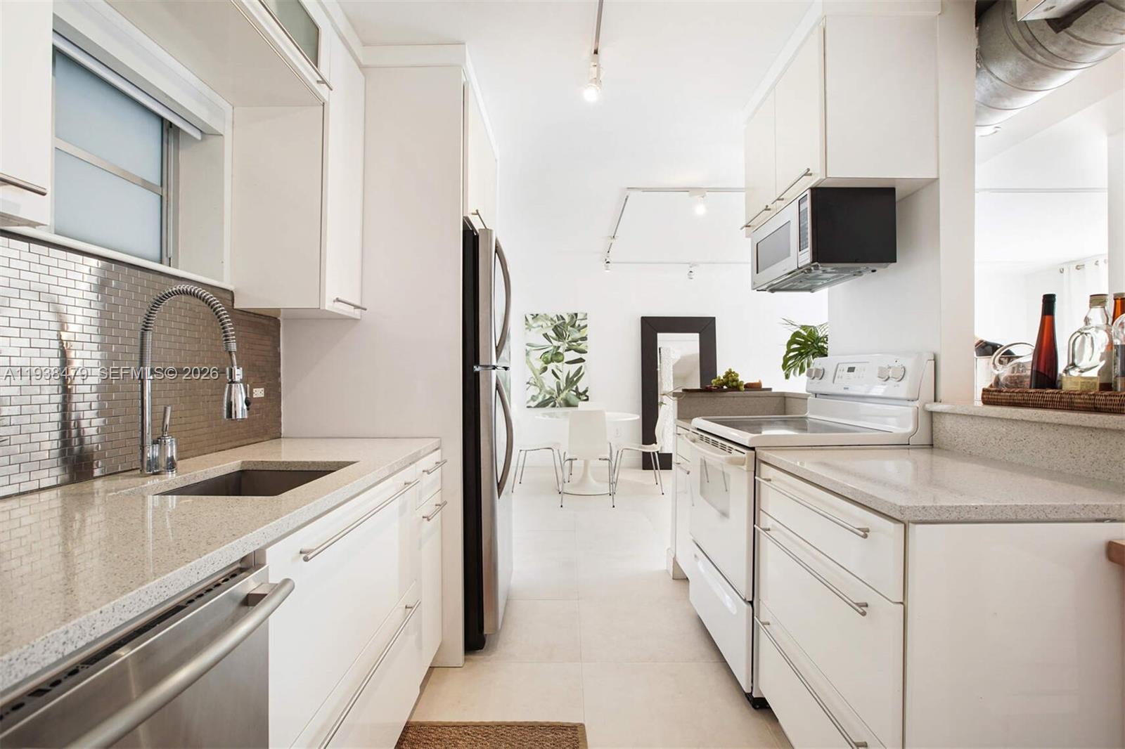 201 Jefferson Ave # 2E