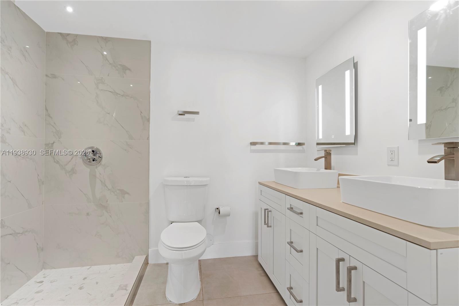 2714 SW 36th Ave # A