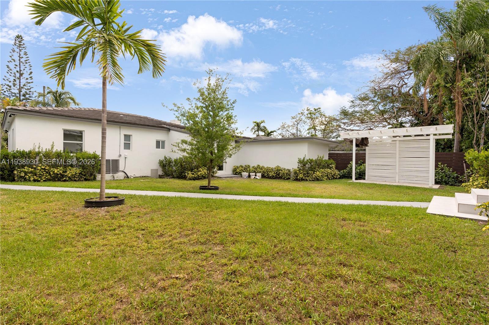 2714 SW 36th Ave # A