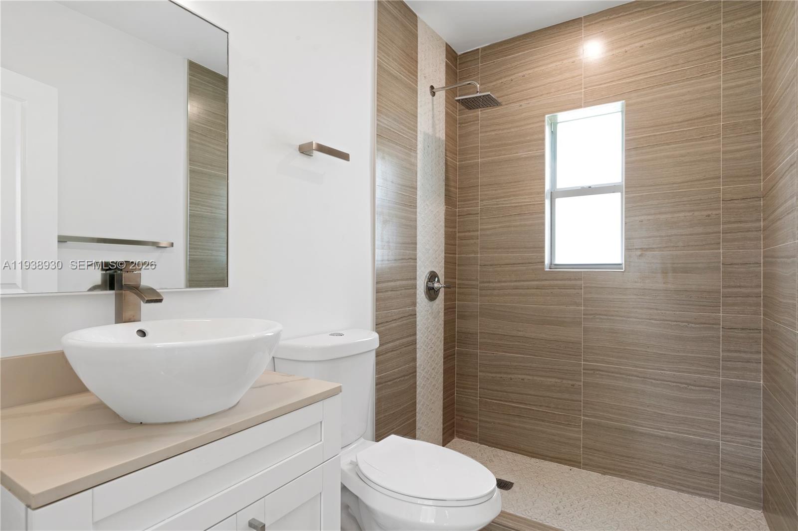 2714 SW 36th Ave # A