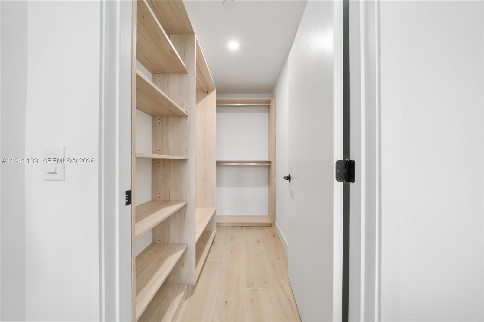 225 N Miami Unit: 1207