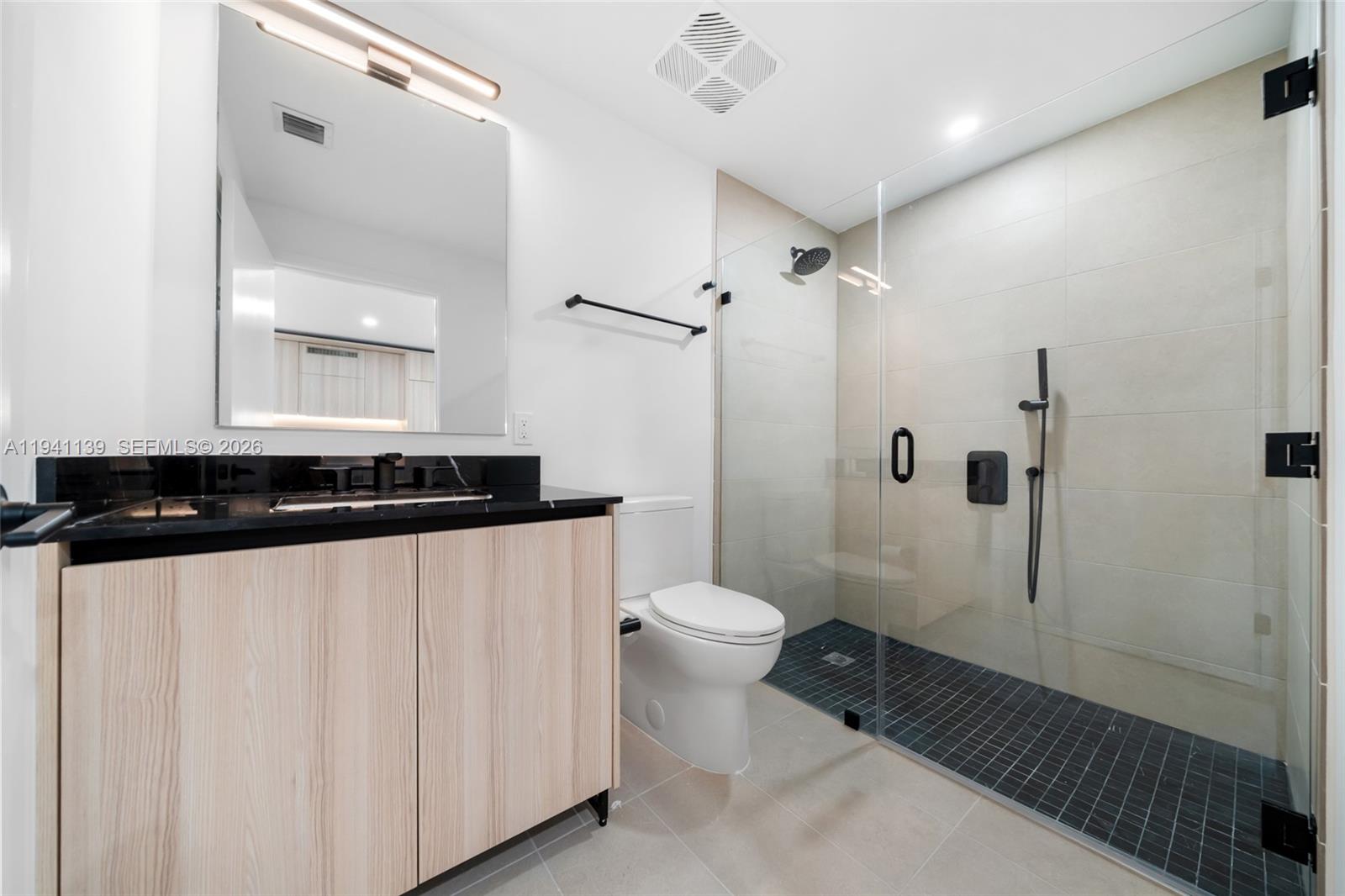 225 N Miami Unit: 1207