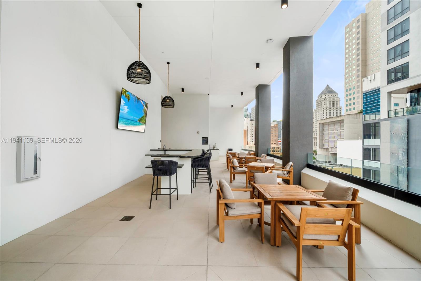 225 N Miami Unit: 1207