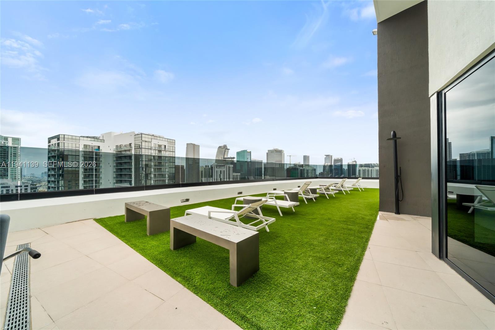 225 N Miami Unit: 1207