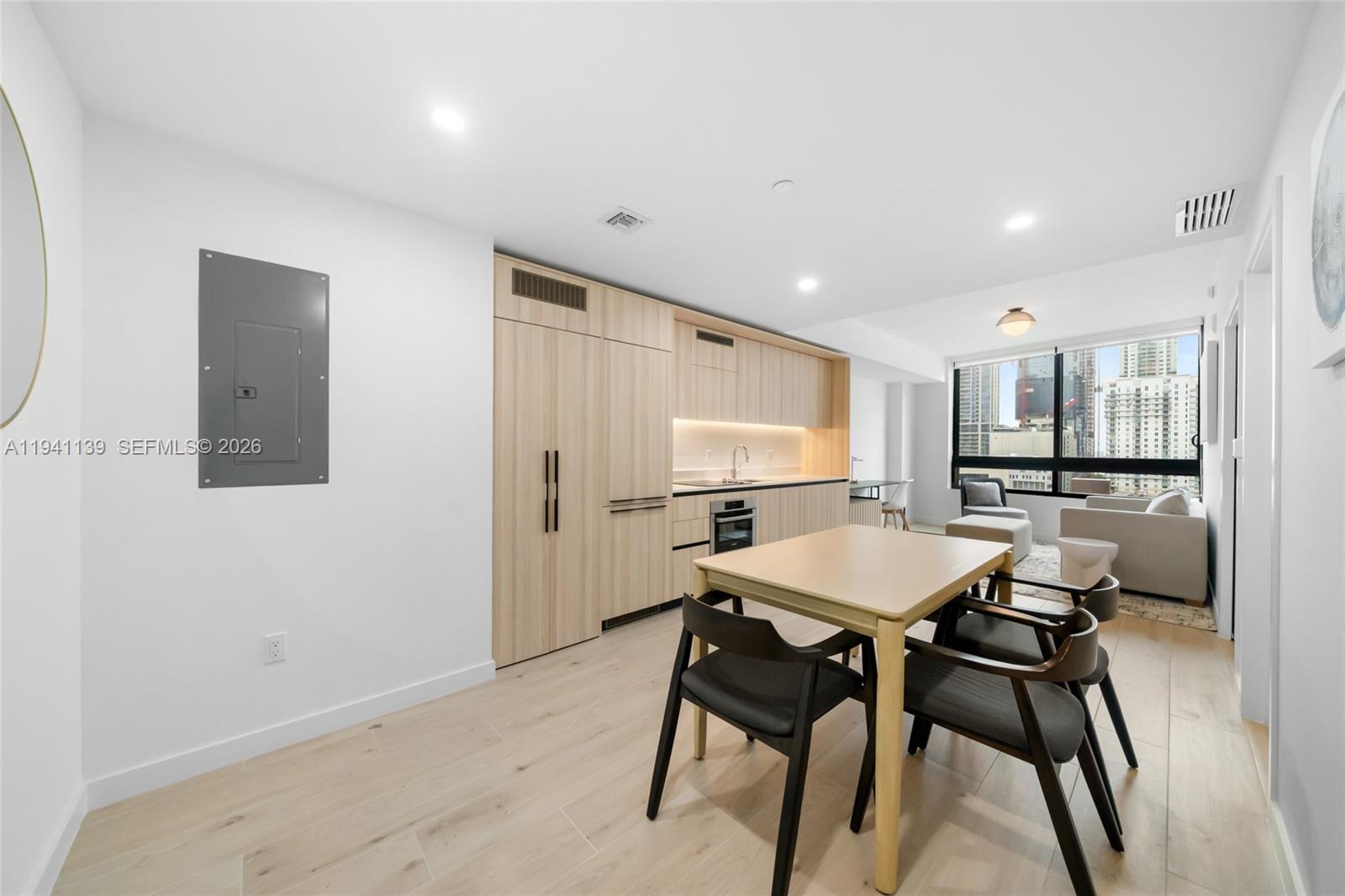 225 N Miami Unit: 1207