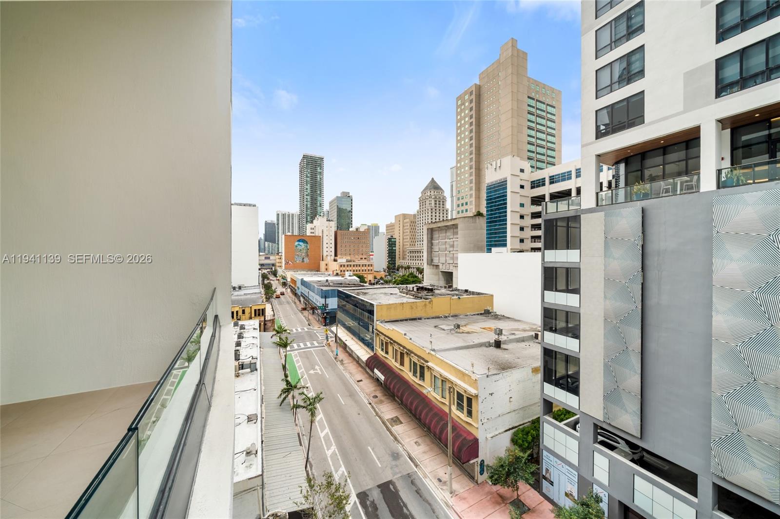 225 N Miami Unit: 1207
