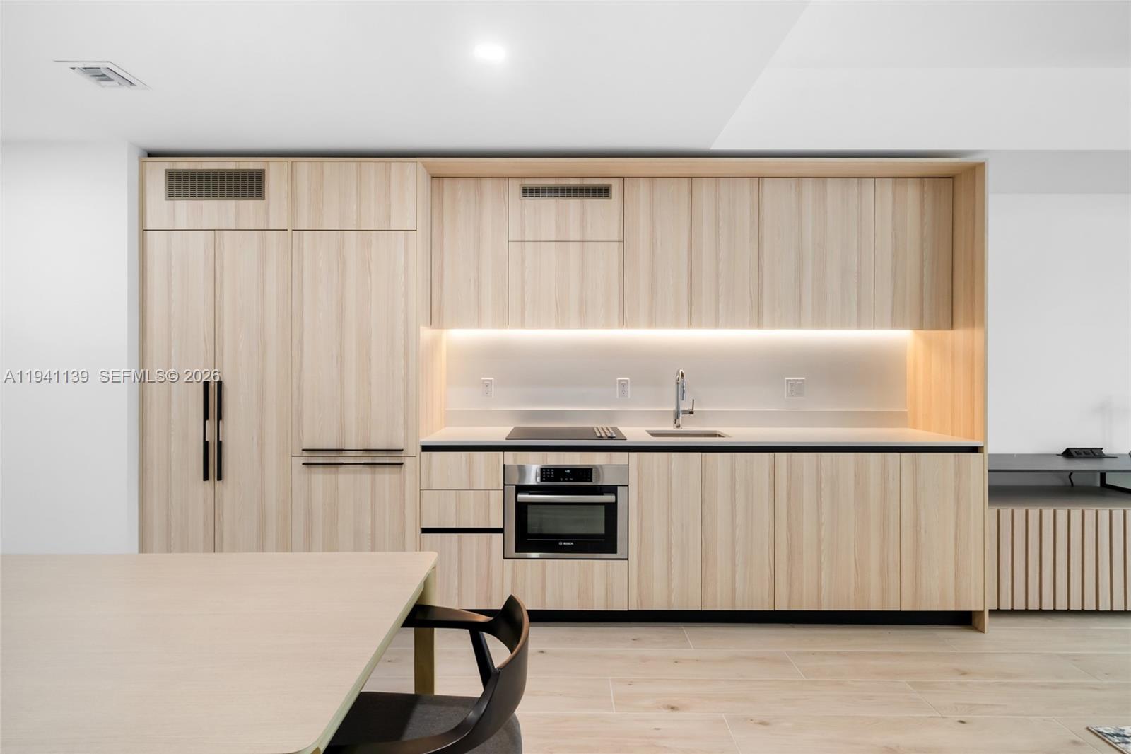 225 N Miami Unit: 1207