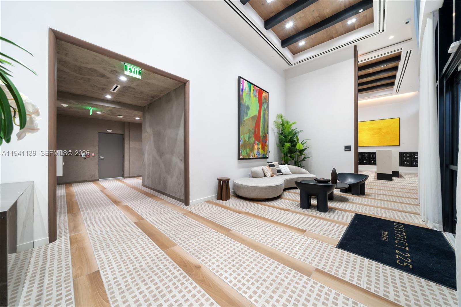 225 N Miami Unit: 1207