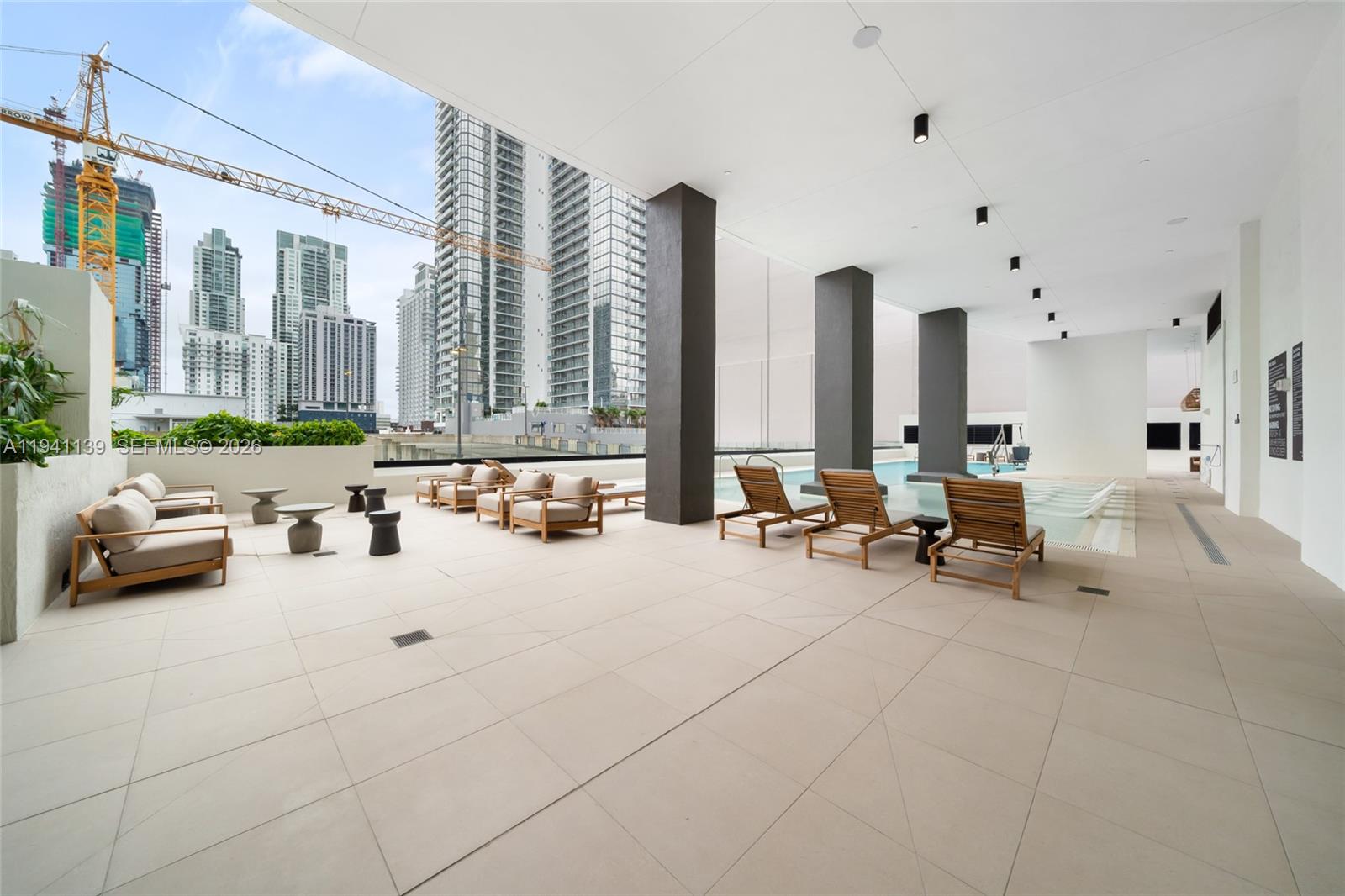 225 N Miami Unit: 1207