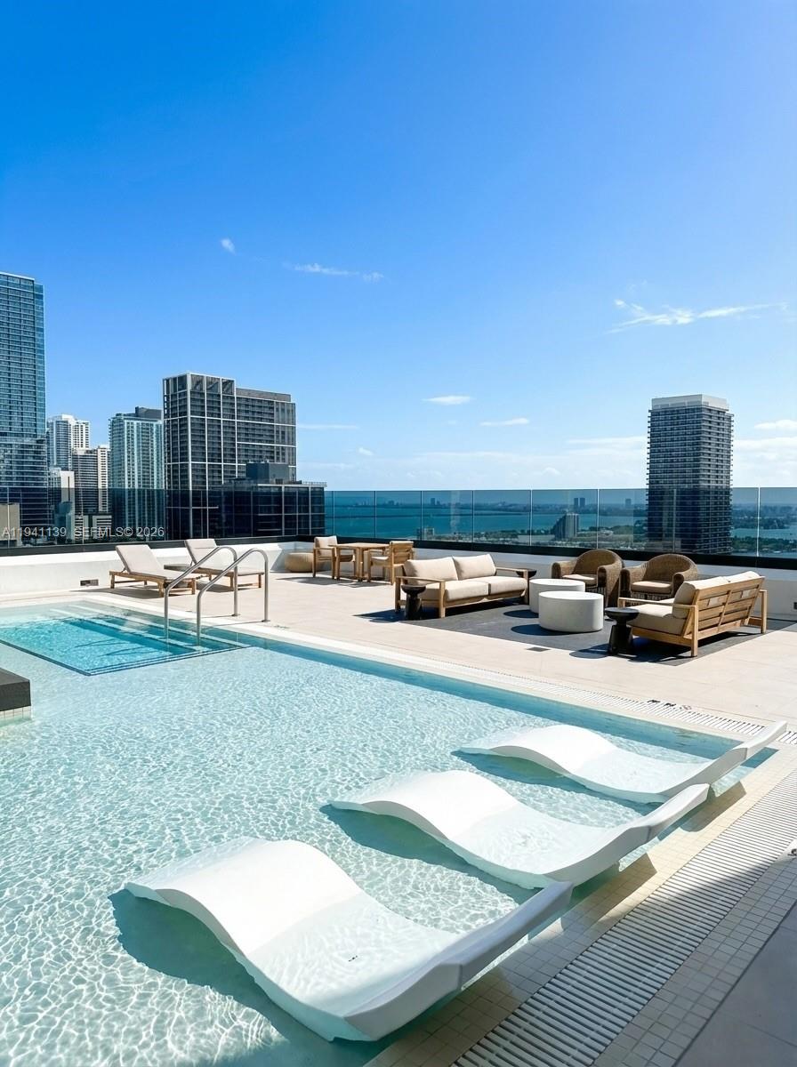 225 N Miami Unit: 1207
